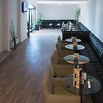 Pensiune La 3*