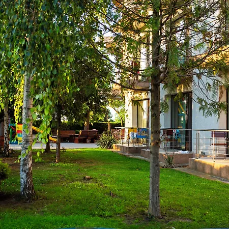 Guest house La 3*